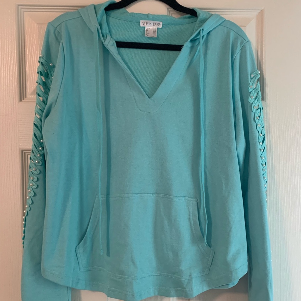 Women’s Sweatshirt size M
